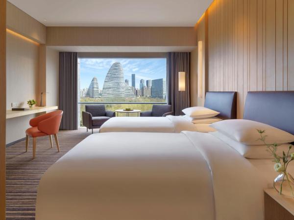 Hyatt Regency Beijing Wangjing : photo 1 de la chambre chambre lits jumeaux - vue sur parc