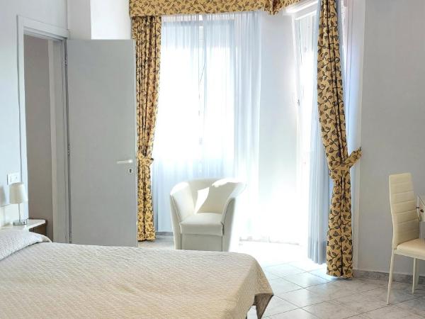 Hotel Viña del Mar Pineta : photo 2 de la chambre hébergement familial plus