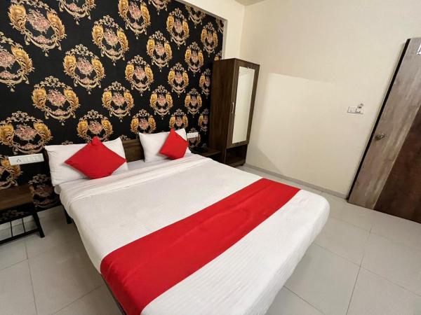 Hotel Kalyan Palace : photo 2 de la chambre chambre lit queen-size deluxe