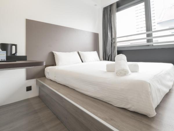 Lion Peak Hotel Dickson : photo 1 de la chambre deluxe double, window