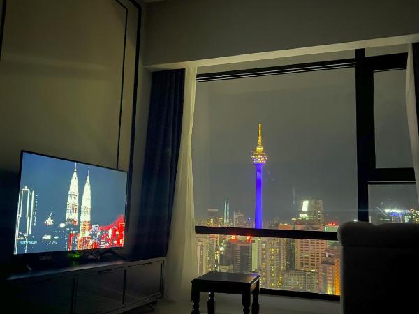 Axon Residence Near Pavilion : photo 3 de la chambre appartement 3 chambres avec vue