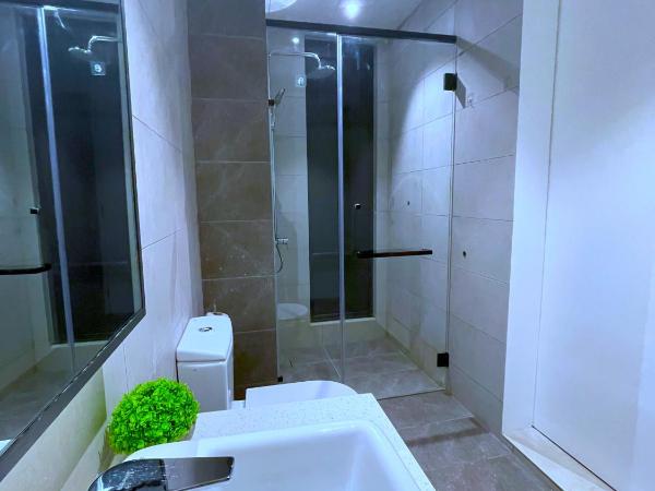 Axon Residence Near Pavilion : photo 2 de la chambre chambre double Économique