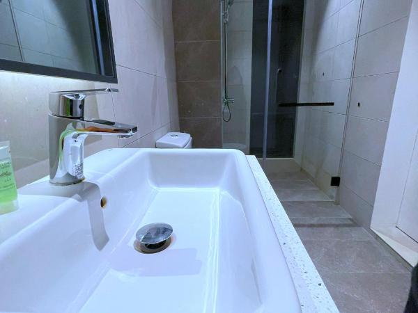 Axon Residence Near Pavilion : photo 6 de la chambre appartement supérieur