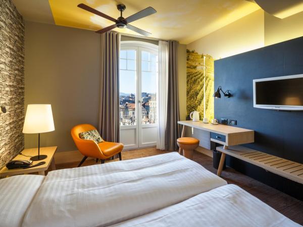 Swiss Wine by Fassbind : photo 1 de la chambre chambre double ou lits jumeaux supérieure