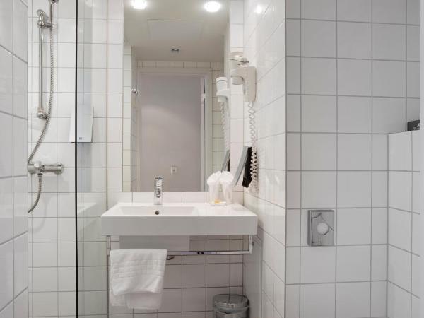 Thon Partner Hotel Ullevaal Stadion : photo 1 de la chambre chambre standard lit queen-size