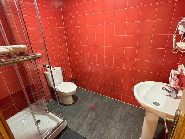 Hostal Flat55Madrid : photo 5 de la chambre chambre simple Économique avec salle de bains commune