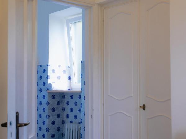 Hotel Villa Sarah : photo 4 de la chambre chambre simple - vue sur jardin