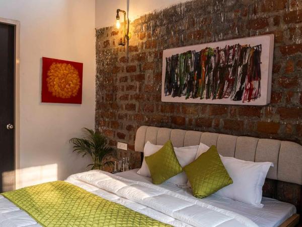 2 BR Farm with Pool and Meals : photo 1 de la chambre chambre lit king-size deluxe