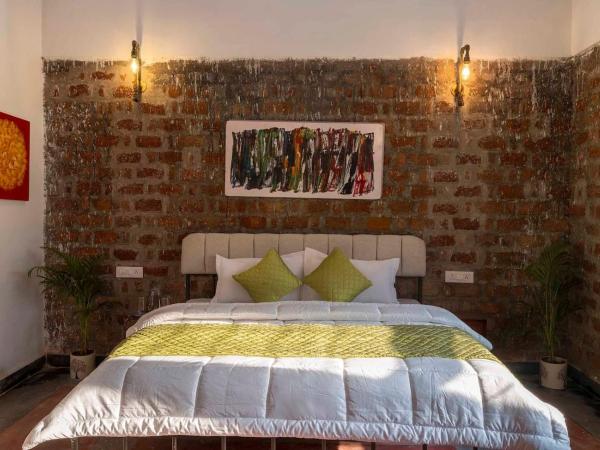 2 BR Farm with Pool and Meals : photo 6 de la chambre chambre lit king-size deluxe