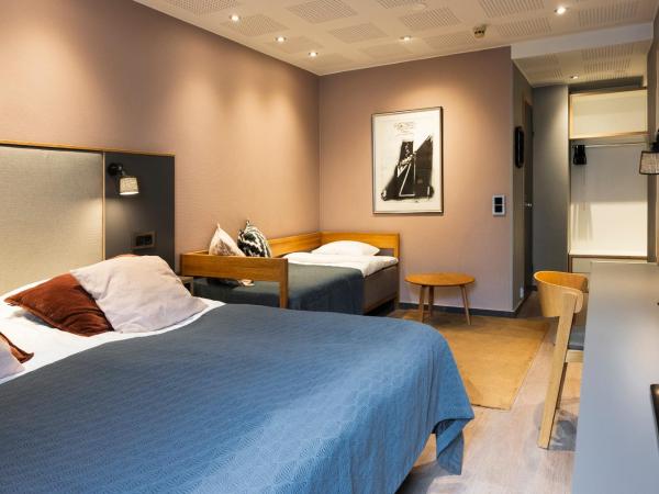 Centro Hotel Turku : photo 2 de la chambre chambre 3 personnes