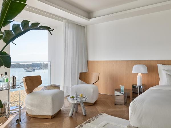 The Roc Club : photo 2 de la chambre club deluxe room, sea & marina views