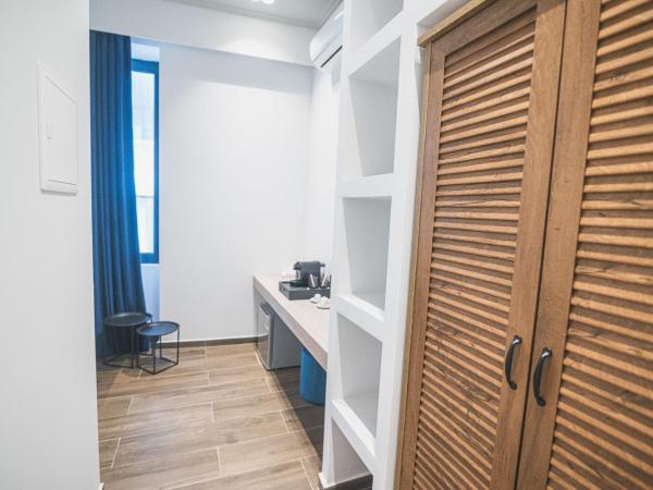 Downtown Suites by Athens Tower Hotel : photo 2 de la chambre chambre double Économique