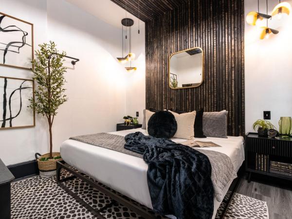 Saint Philip Residence : photo 3 de la chambre studio avec vue sur jardin