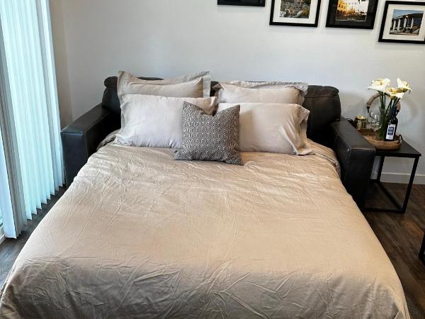 Bungalow #1 and Bungalow #2 ONE Price-West LA Location : photo 7 de la chambre chambre double avec salle de bains privative