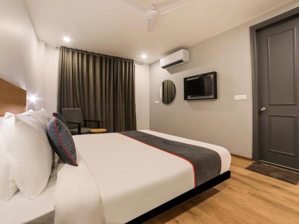 Super Townhouse 158 Near Netaji Subhash Marg Near Appu Ghar : photo 1 de la chambre chambre triple classique