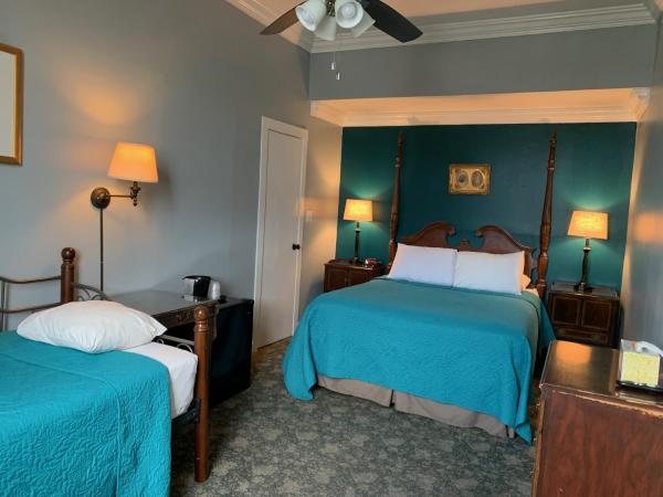 Hotel Villa Convento : photo 2 de la chambre chambre lit queen-size avec lits jumeaux