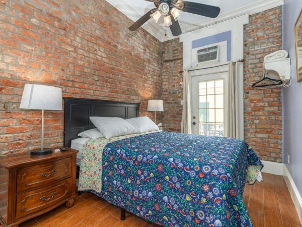 Hotel Villa Convento : photo 4 de la chambre chambre lit queen-size avec balcon