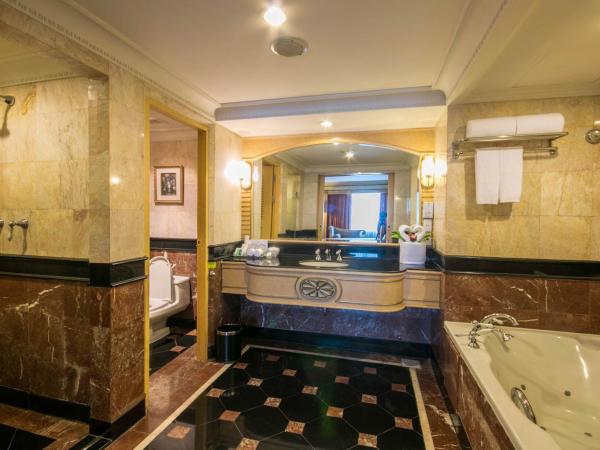 Golden Tulip Sovereign Hotel Bangkok : photo 5 de la chambre suite lits jumeaux exécutive