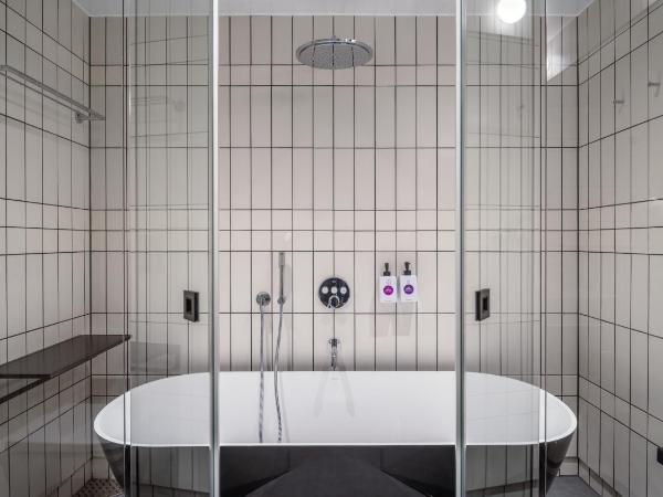 Quality Hotel Panorama : photo 8 de la chambre suite