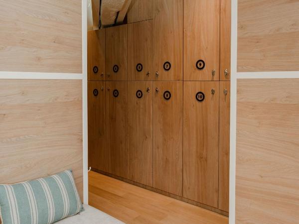 CENTRAL LA ROCHELLE : photo 7 de la chambre 12 lits dans dortoir mixte