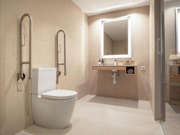 INNSiDE by Meliá Madrid Valdebebas : photo 2 de la chambre the innside accessible room