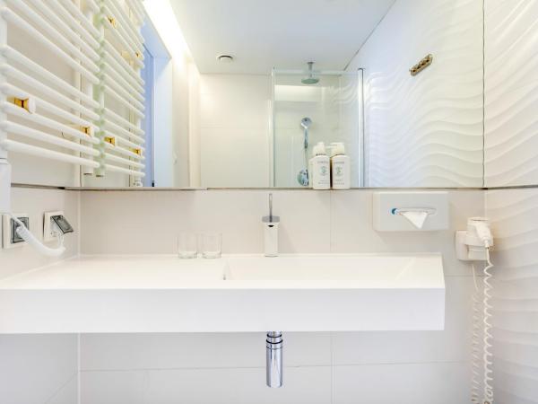 Ultra Marine by Zdrojowa : photo 6 de la chambre small double room with sea view