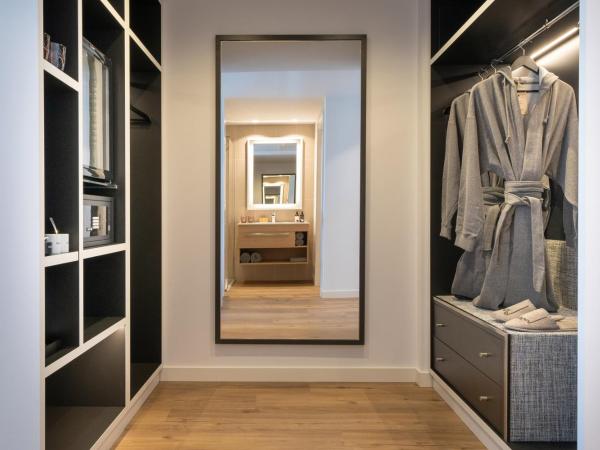 INNSiDE by Meliá Madrid Valdebebas : photo 2 de la chambre the loft with terrace connecting rooms