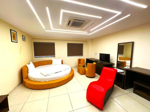 Aundh Elite stay : photo 4 de la chambre chambre double supérieure