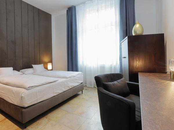 DEVIN Art Hotel : photo 2 de la chambre chambre double standard