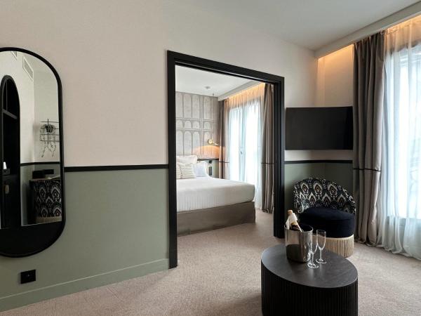 Hotel Grand Coeur Latin : photo 2 de la chambre suite