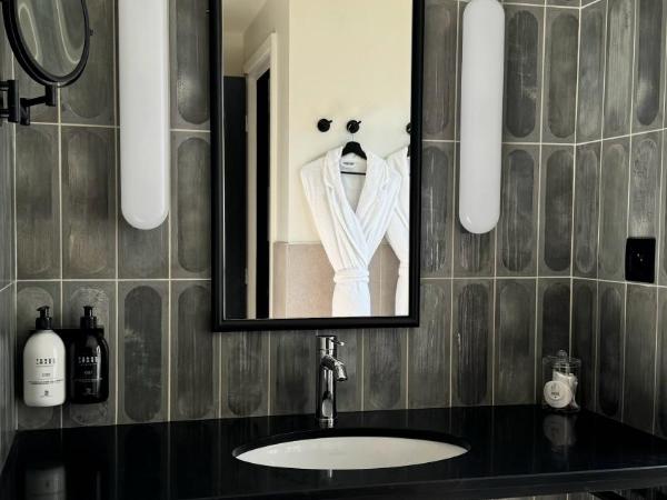 Hotel Grand Coeur Latin : photo 4 de la chambre suite
