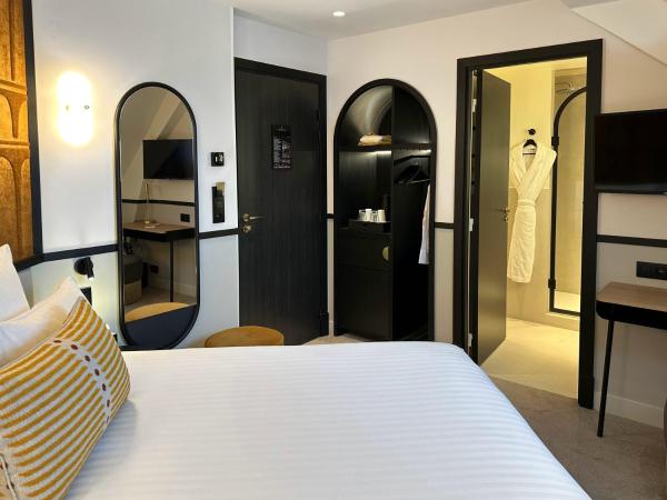 Hotel Grand Coeur Latin : photo 1 de la chambre  chambre simple avec lit double