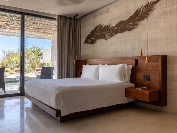 Solaz, a Luxury Collection Resort, Los Cabos : photo 1 de la chambre four-bedroom suite with terrace and ocean view