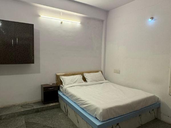 HZ INN : photo 2 de la chambre chambre deluxe double ou lits jumeaux