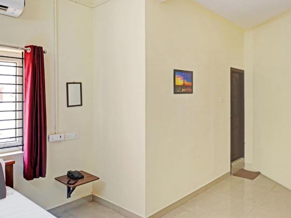 Super Collection O Orchid Residency Medavakkam : photo 4 de la chambre chambre double deluxe