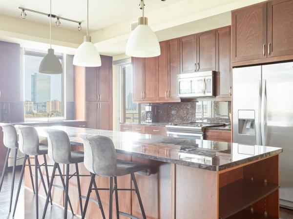 Sonder at The Catherine : photo 3 de la chambre appartement 3 chambres avec balcon