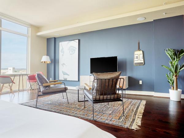 Sonder at The Catherine : photo 1 de la chambre studio avec balcon