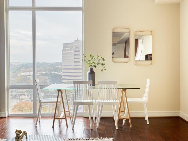 Sonder at The Catherine : photo 2 de la chambre appartement 2 chambres avec balcon