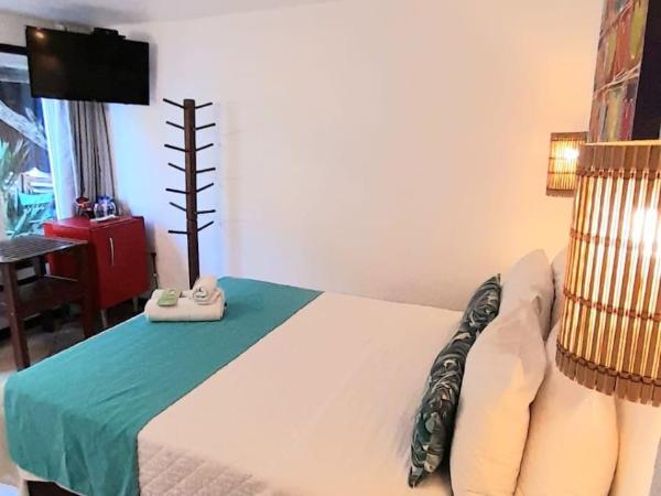 Bamboo Búzios Hostel : photo 2 de la chambre chambre double