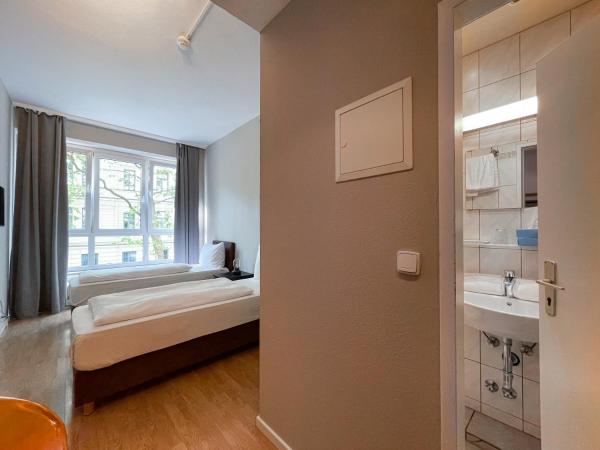 Hotel Sendlinger Tor : photo 6 de la chambre chambre lits jumeaux
