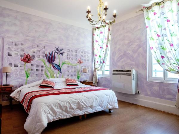 Logis Hôtel de la Tour : photo 2 de la chambre chambre double