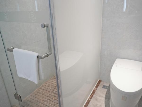 Landmark International Hotel : photo 6 de la chambre chambre lits jumeaux deluxe