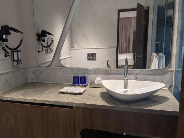 Fortune Beach Resort ECR, Chennai - Member ITC'S Hotel Group : photo 4 de la chambre chambre double deluxe