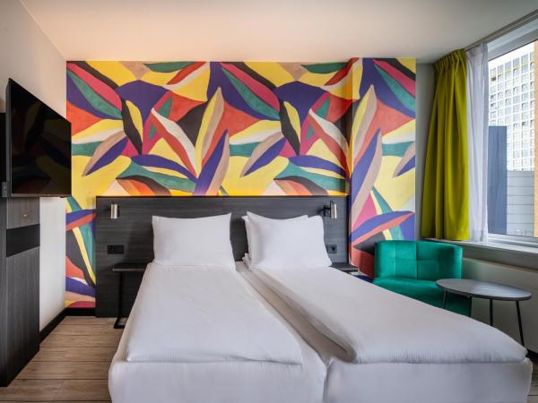 Thon Hotel Rotterdam City Centre : photo 3 de la chambre chambre double ou lits jumeaux supérieure