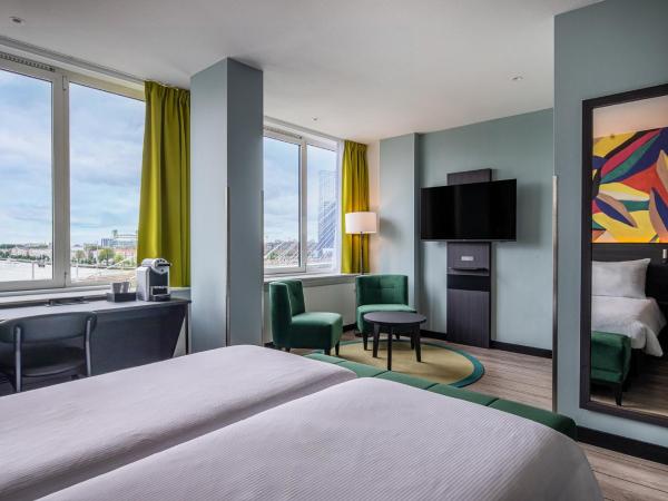 Thon Hotel Rotterdam City Centre : photo 4 de la chambre chambre double supérieure - vue sur rivière