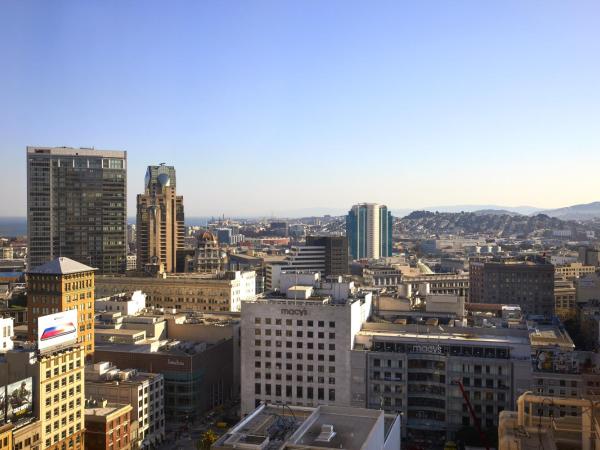 San Francisco Marriott Union Square : photo 3 de la chambre chambre lit king-size - vue sur ville ou baie