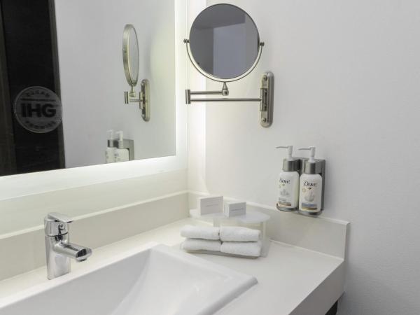 Holiday Inn Express & Suites Puebla Angelopolis, an IHG Hotel : photo 6 de la chambre chambre lit king-size standard
