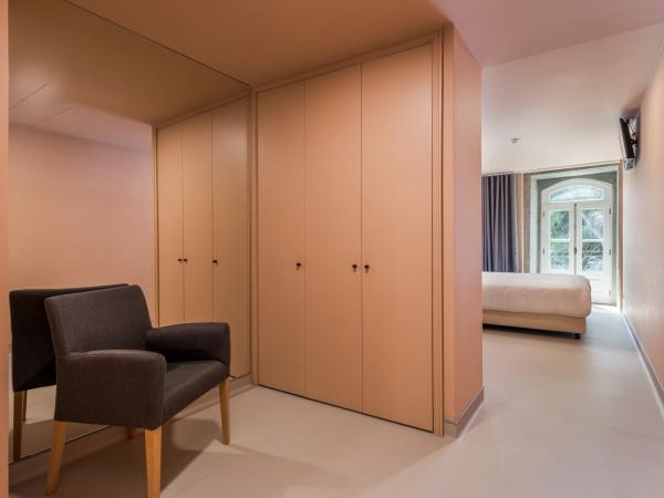 Hotel Margarida Da Praça : photo 4 de la chambre chambre double ou lits jumeaux deluxe - vue sur rivière