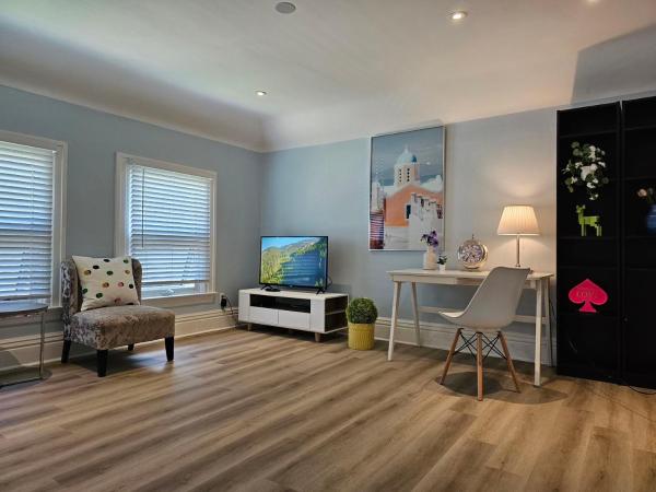 Winnipeg Holiday : photo 1 de la chambre suite lit queen-size