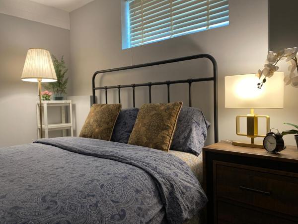 Newly renovated Elephant Suite, two beds, independent bathroom veryquiet : photo 7 de la chambre suite 1 chambre